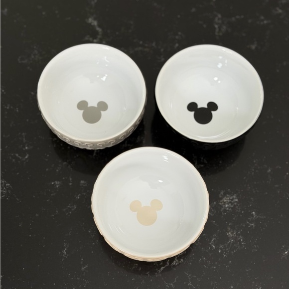 Disney Homestead Small Bowls set of 3 - Picture 2 of 4